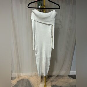 J for Justify Off-Shoulder White Maxi Dress